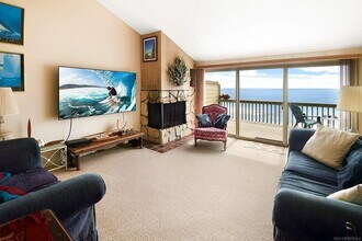 1810 Parliament Rd in Encinitas, CA - Building Photo - Building Photo