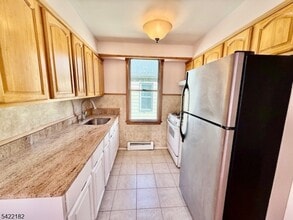 46 Frances St in Clifton, NJ - Building Photo - Building Photo