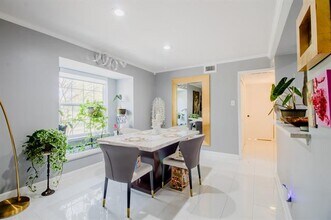 5200 Martel Ave in Dallas, TX - Building Photo - Building Photo