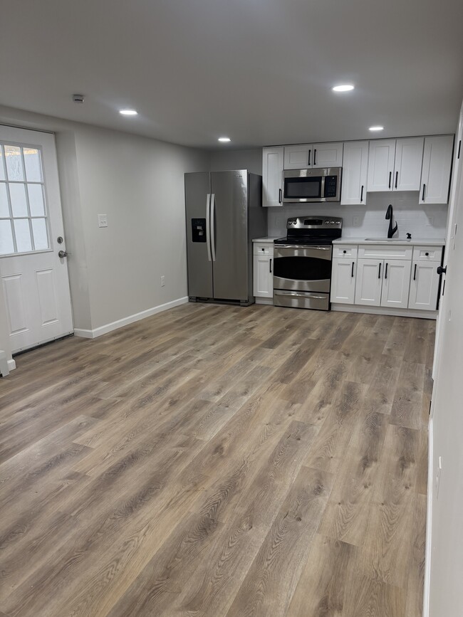 258 Claywood Dr in Brentwood, NY - Building Photo - Building Photo