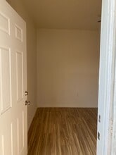 8710 Avalon Blvd, Unit 1 in Los Angeles, CA - Foto de edificio - Building Photo