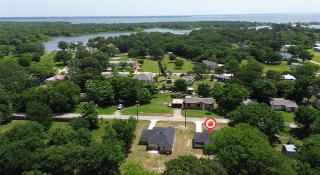 property at 917 Redoak Dr