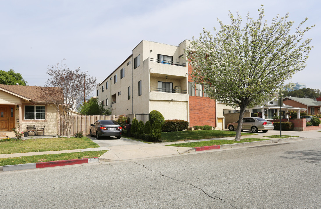 517 Milford St in Glendale, CA - Building Photo