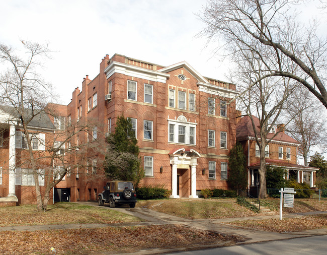 Park Central Apartments in Huntington, WV - Building Photo - Building Photo