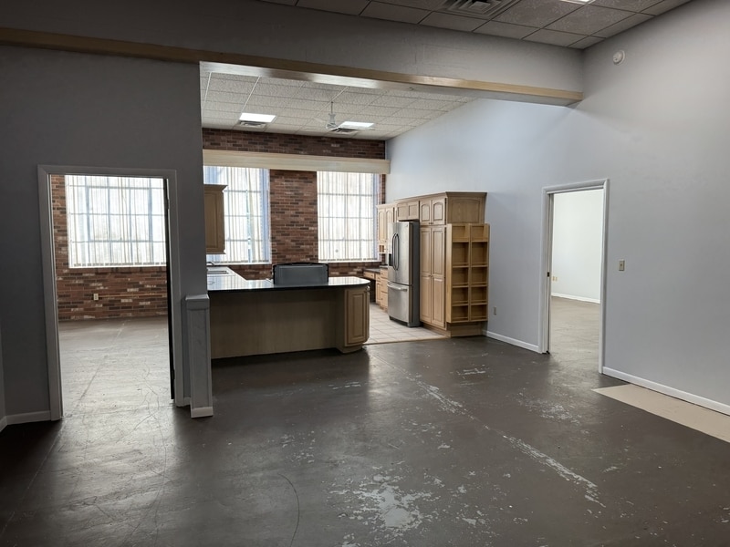 20 W 5th St in Monroe, MI - Building Photo