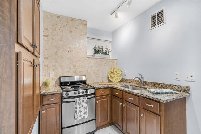 5 Alexandria Way