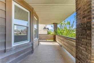 8341 Garfield Blvd in Garfield Heights, OH - Building Photo - Building Photo