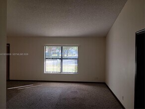 1125 NW 78th Ave in Plantation, FL - Building Photo - Building Photo