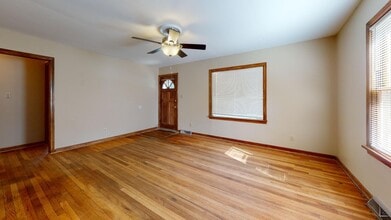 1437 16th St in Great Bend, KS - Building Photo - Building Photo