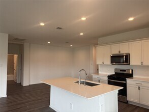 5005 Almond Ter Dr in Katy, TX - Building Photo - Building Photo