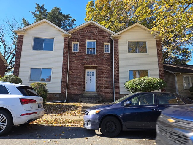 property at 1412 Park Dr