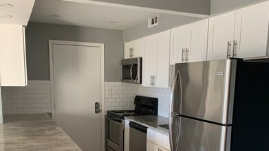 8141 W 84th Pl in Justice, IL - Building Photo - Building Photo