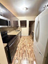 19130 NW 5th Pl in Miami, FL - Building Photo - Building Photo