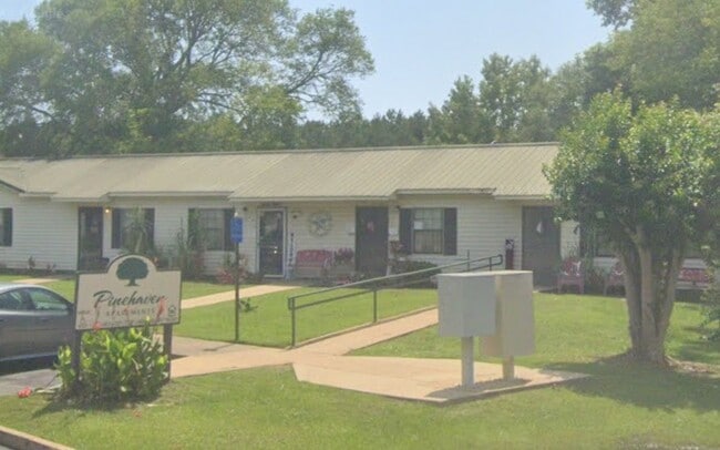 1043 Whiskey Run Rd in Camden, AL - Building Photo - Building Photo