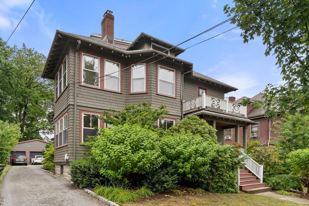 148 Lakeview Ave in Cambridge, MA - Building Photo