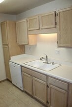 2312 Hosp Way in Carlsbad, CA - Building Photo - Building Photo