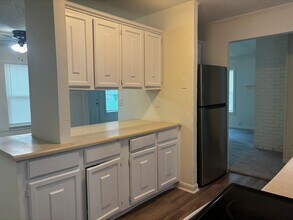 739 Vicki Dr in Huntsville, TX - Building Photo - Building Photo