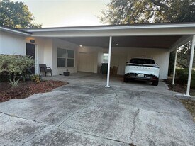 3002 W Marlin Ave in Tampa, FL - Building Photo