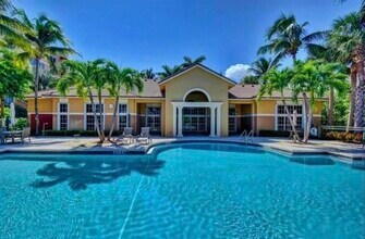 1100 Scotia Dr in Hypoluxo, FL - Building Photo - Building Photo