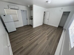 240 NW 64th St in Miami, FL - Building Photo - Building Photo