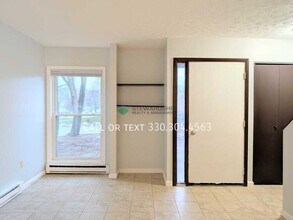 311 Engadine Ct in Sugarcreek, OH - Building Photo - Building Photo