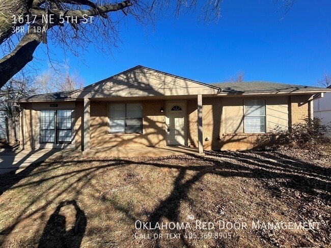 1617 NE 5th St in Moore, OK - Building Photo - Building Photo