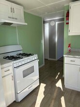 91 Russell St, Unit 2nd floor in Middletown, CT - Building Photo - Building Photo