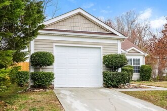 11326 Northwoods Forest Dr in Charlotte, NC - Foto de edificio - Building Photo