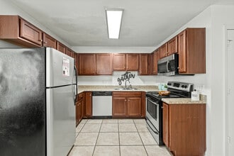 Villa Lucia in Tallahassee, FL - Building Photo - Building Photo