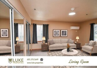 138 N Sycamore Ave in Sioux Falls, SD - Building Photo - Building Photo