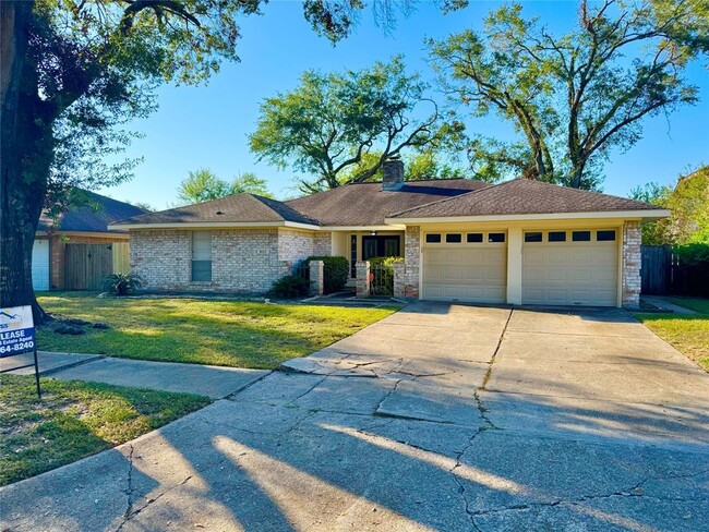 4111 Saratoga Dr in Houston, TX - Building Photo - Building Photo