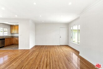 1235 N Harper Ave in West Hollywood, CA - Building Photo - Building Photo