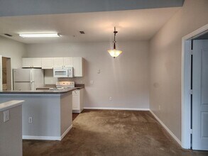 856 Grand Regency Pointe in Altamonte Springs, FL - Building Photo - Building Photo