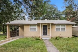 5405 Sharon Terrace in Jacksonville, FL - Building Photo