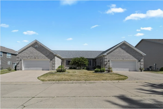 property at 2104 E Lucille Ln