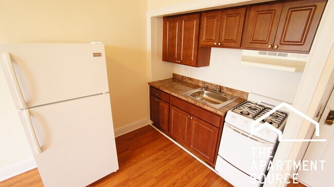2777 N Milwaukee Ave, Unit 121 in Chicago, IL - Building Photo - Building Photo