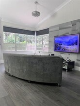 1371 Bayview Cir in Weston, FL - Building Photo - Building Photo