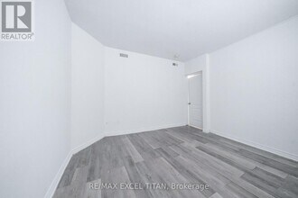 414 Jarvis St in Toronto, ON - Building Photo - Building Photo