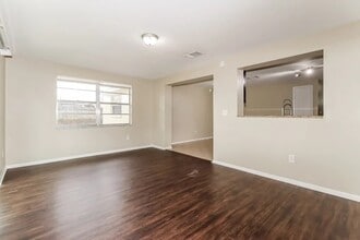 6417 Willow Wood Ct in Tampa, FL - Foto de edificio - Building Photo