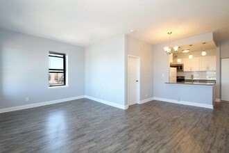 43-49 Van Wagenen Ave-Unit -4D in Jersey City, NJ - Building Photo - Building Photo