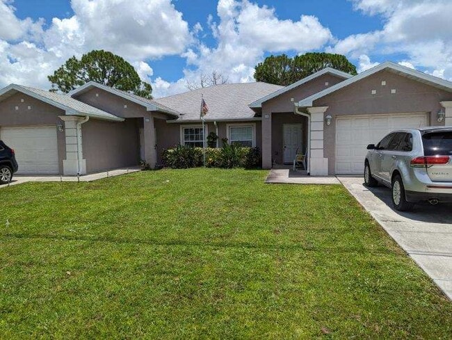 209 SE 24th Ave in Cape Coral, FL - Building Photo - Building Photo