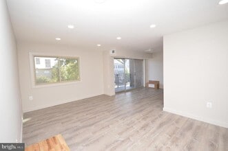 12705 Dara Dr in Woodbridge, VA - Building Photo - Building Photo