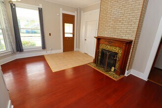 107 S 6th St in Noblesville, IN - Building Photo - Building Photo