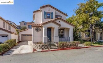 411 Canyon Ct in Vallejo, CA - Building Photo