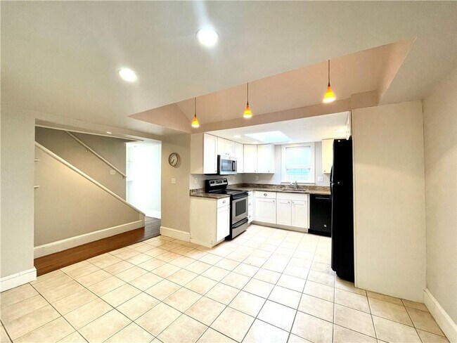 property at 29 Gibbs Ave