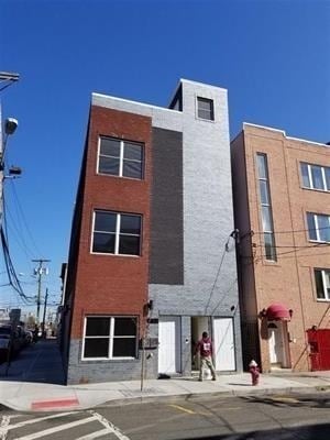 property at 542 29th St