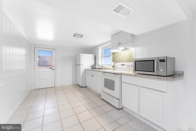 property at 3233 Apex Cir