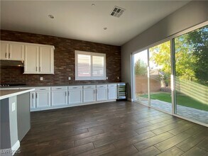 3120 Pavilio Dr in Henderson, NV - Building Photo - Building Photo