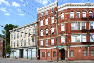 1900 Vine St in Cincinnati, OH - Building Photo - Building Photo