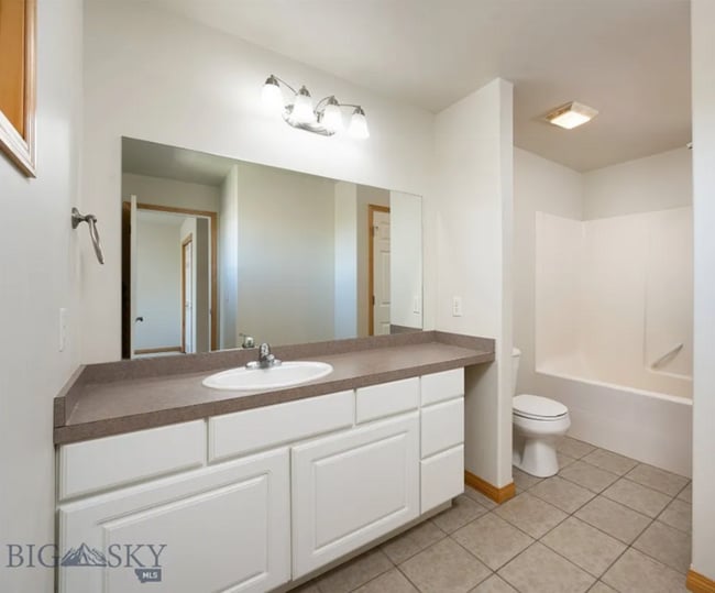 2938 Warbler Way in Bozeman, MT - Foto de edificio - Building Photo